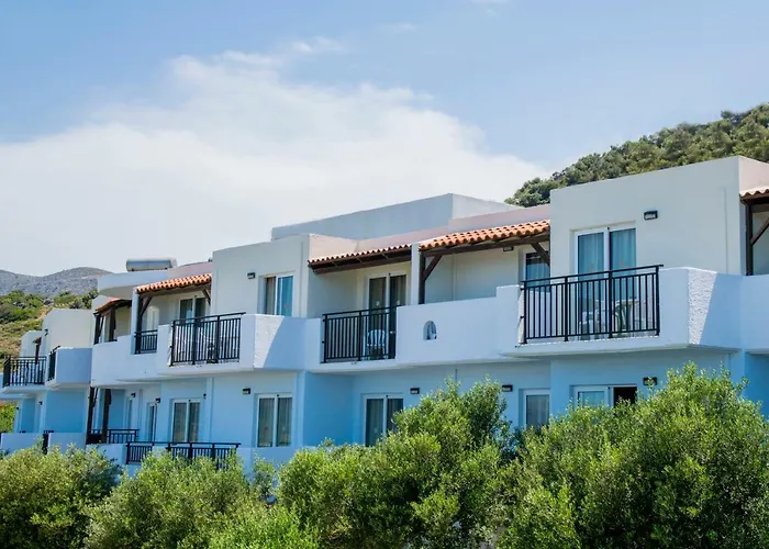 Hotel Semiramis Village 4*