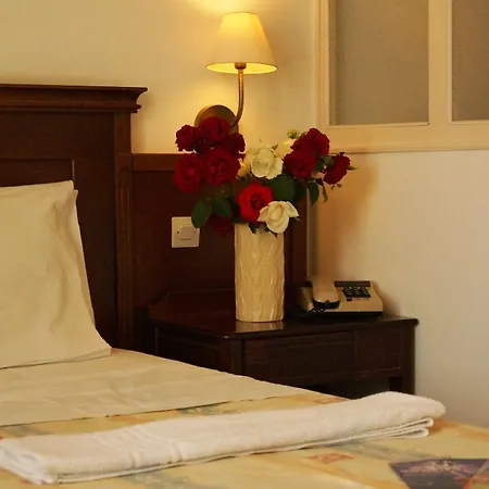 Hotel Semiramis Village