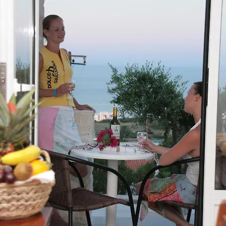 Hotel Semiramis Village
