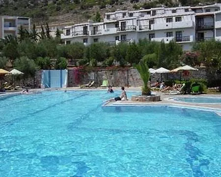 Semiramis Village Hotell