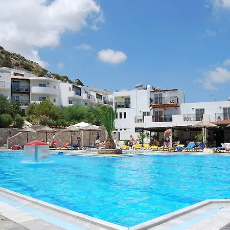 Semiramis Village מלון