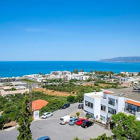 Hotel Semiramis Village 4*