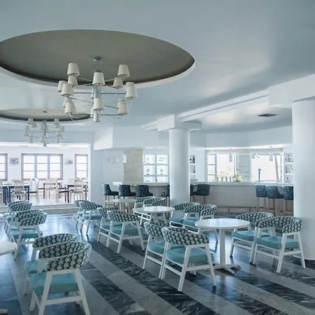 Hotel Semiramis Village 4*
