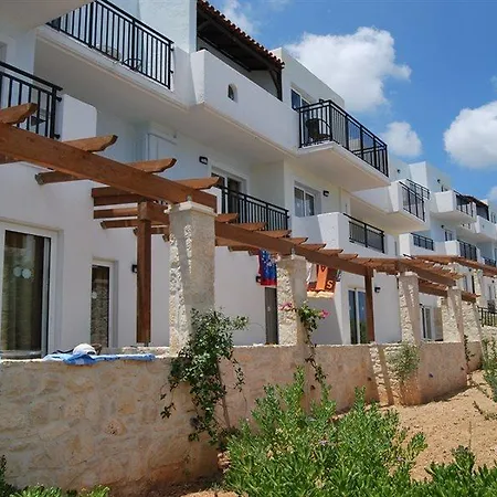 Semiramis Village מלון 4*