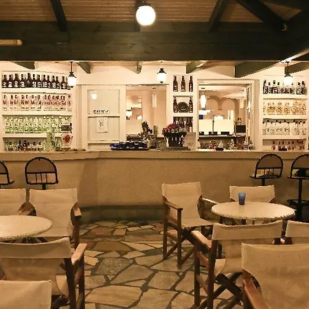 Semiramis Village מלון