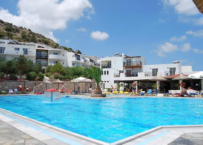 Semiramis Village Hotel