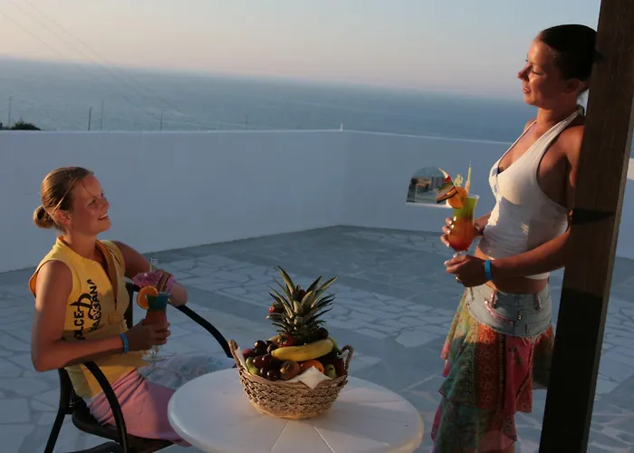 Semiramis Village Hotel 4*