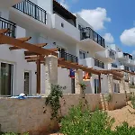 Semiramis Village Ξενοδοχείο 4*